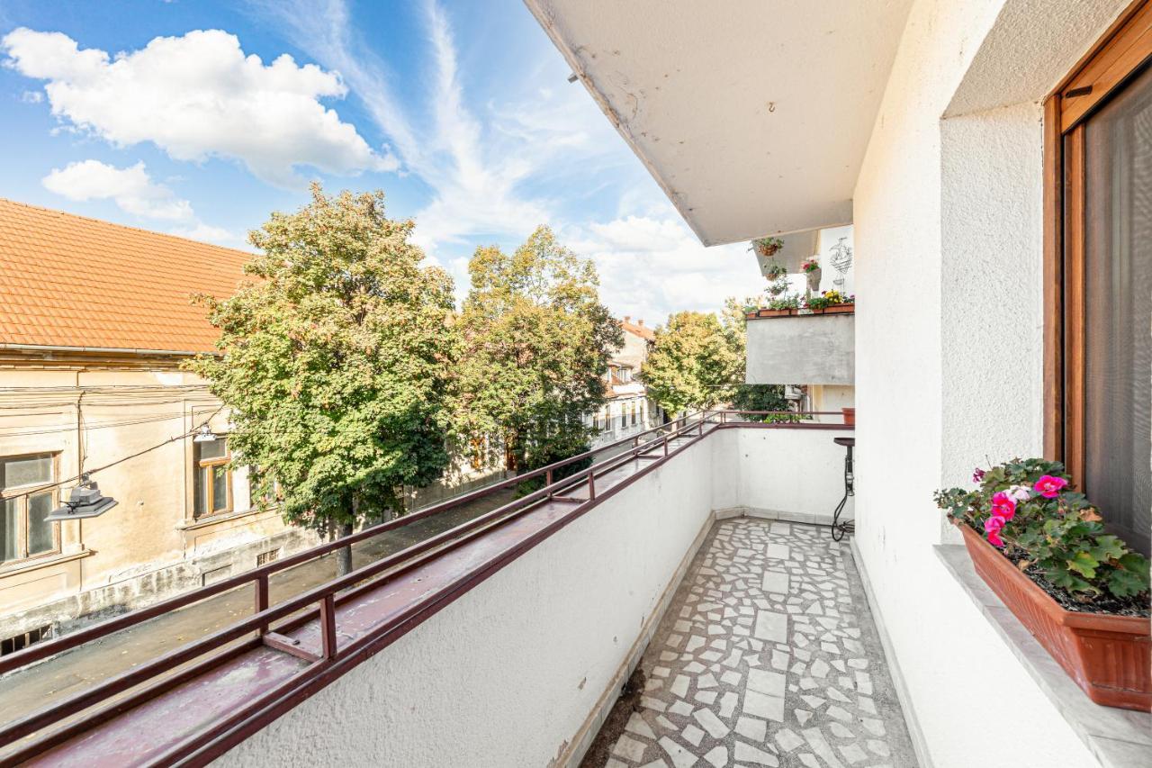 Nala Central Apartment Арад Экстерьер фото